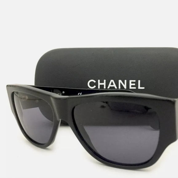 CHANEL 01453 CC LOGO BLACK SUNGLASSES VINTAGE/N2079 - Picture 10 of 10